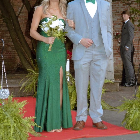 GREEN SHERRI HILL EVENING GOWN (PAGEANT/PROM DRESS) - Picture 3 of 9